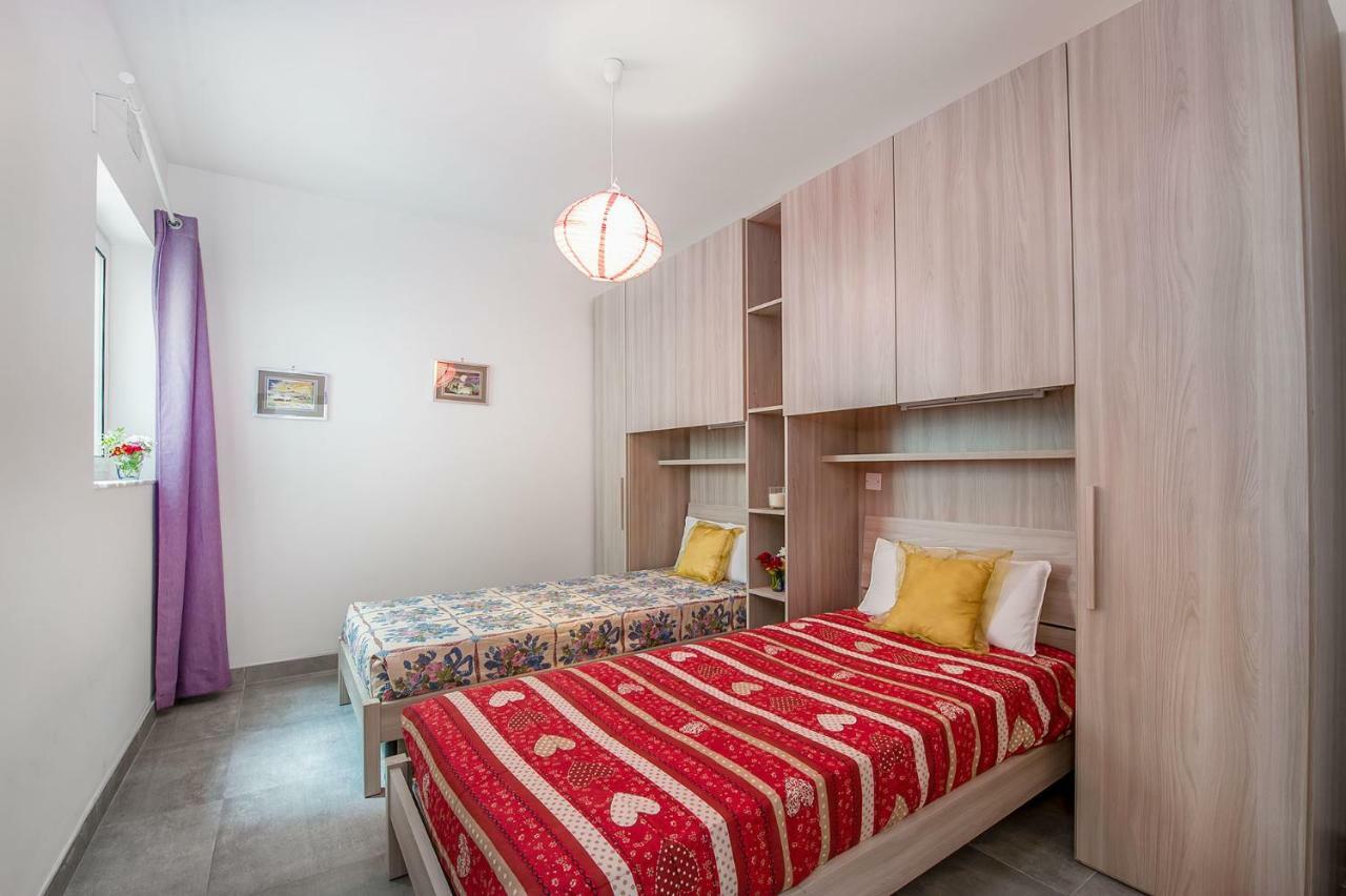 Hillock Residence Apartments มาร์ซาลฟอร์น ภายนอก รูปภาพ